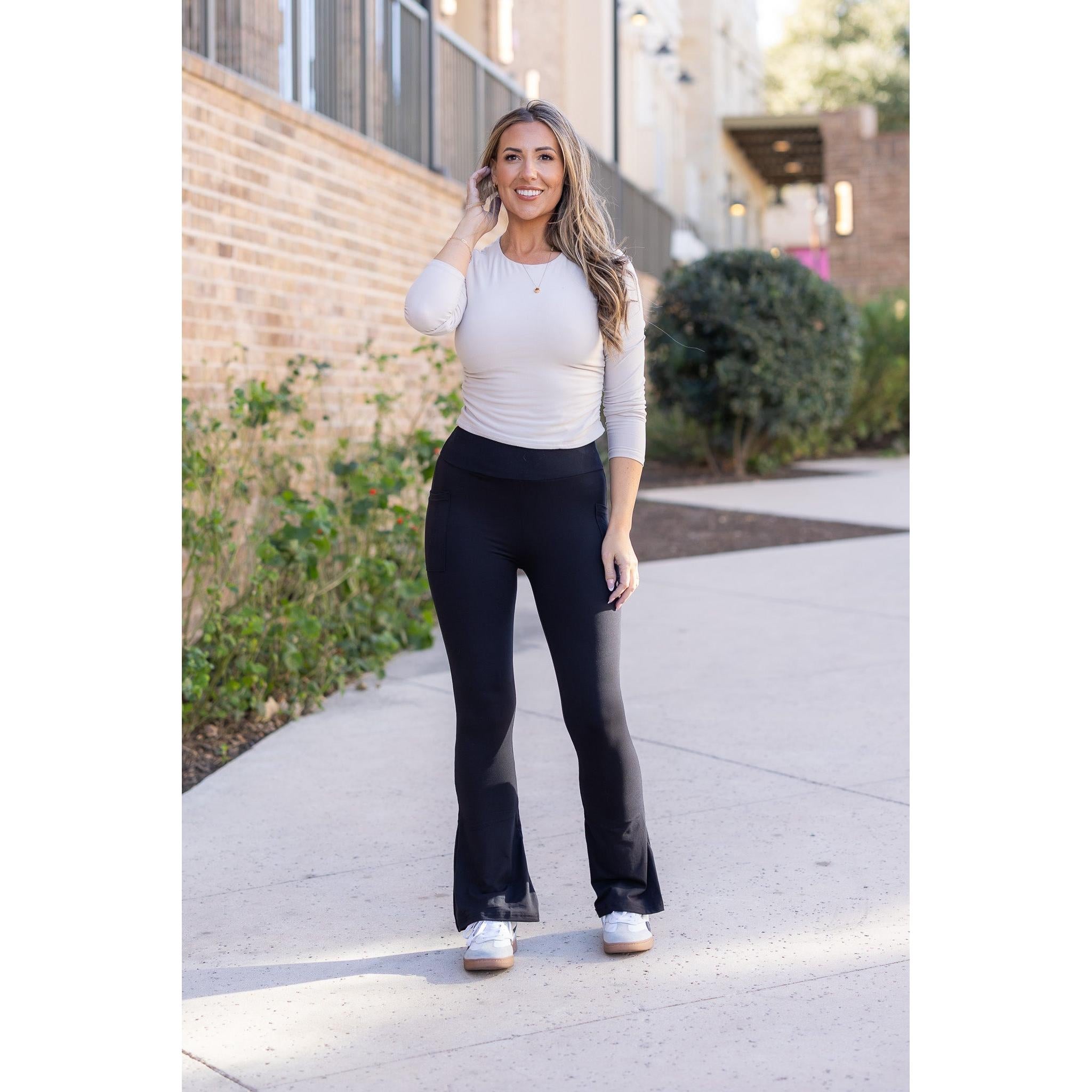 Fiona - Black Flare Leggings with Pockets